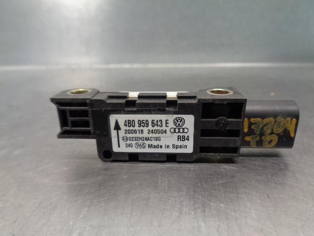 4B0959643E VAG Sensor de airbag delantero comprar Bilbao