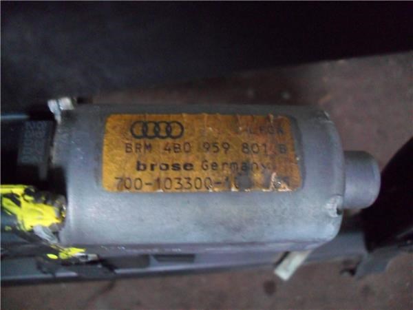 4B0959801B VAG Motor del elevalunas de la puerta trasera izquierda  disponible Ourense