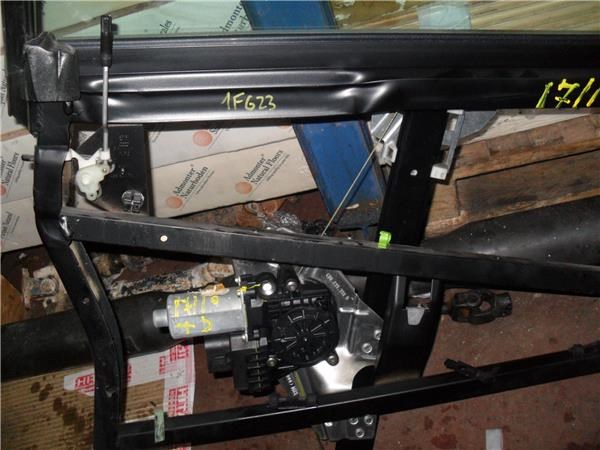 4B0959802B VAG Motor del elevalunas de la puerta trasera derecha  disponible Ourense