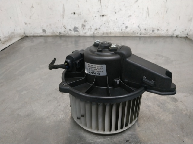 4B1820021B VAG Ventilador habitáculo  en stock Huelva