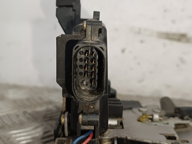 VAG 4B1837015G Cerradura de puerta delantera izquierda  comprar en Murcia