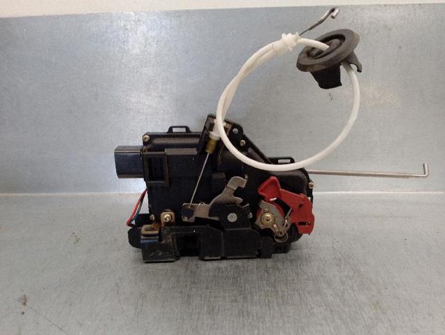 4B1837016E Cerradura de puerta delantera derecha  en stock Sabadell