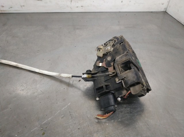 4B1837016G VAG Cerradura de puerta delantera derecha  comprar en Jaén