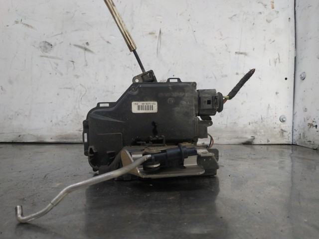 4B1837016G Cerradura de puerta delantera derecha  disponible Burgos