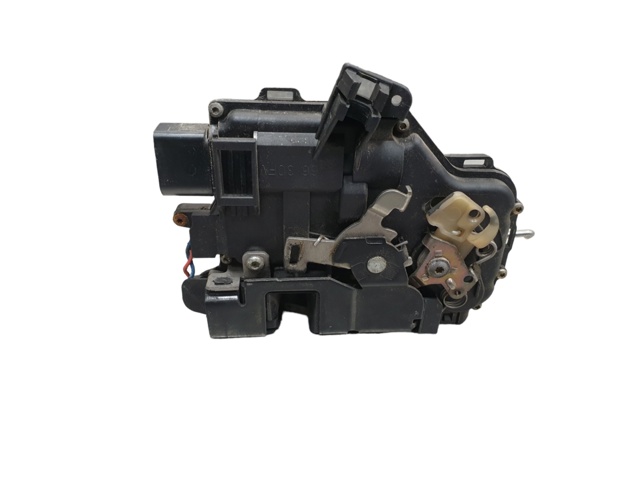 4B1837016G Cerradura de puerta delantera derecha  disponible Utrera