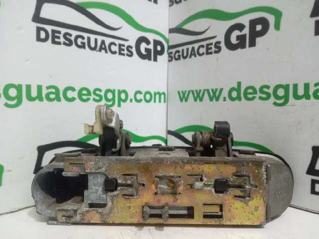 4B1837885 VAG Soporte de manija exterior de puerta trasera izquierda  en stock Gandía