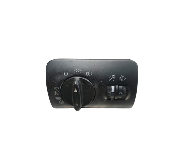 VAG 4B1941531C Interruptor de luces en el tablero  disponible Valladolid