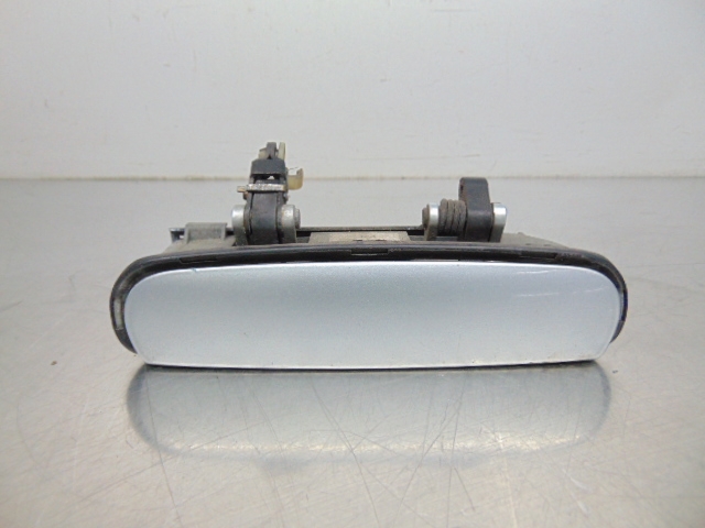 4B2837886 Soporte de manija exterior de puerta trasera derecha  comprar en Pontevedra