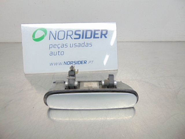 4B2837886 VAG Soporte de manija exterior de puerta trasera derecha comprar Bilbao