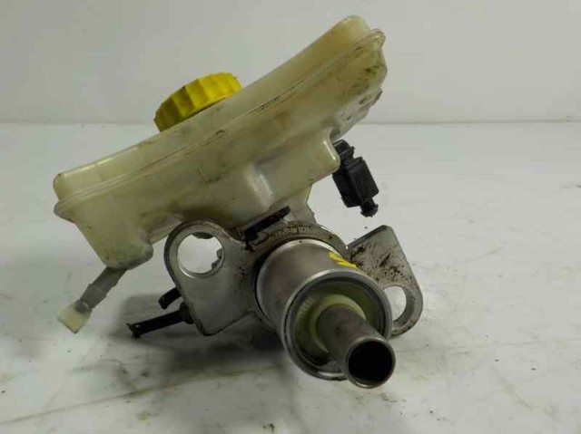 4B3611021 Cilindro principal de freno  disponible Málaga