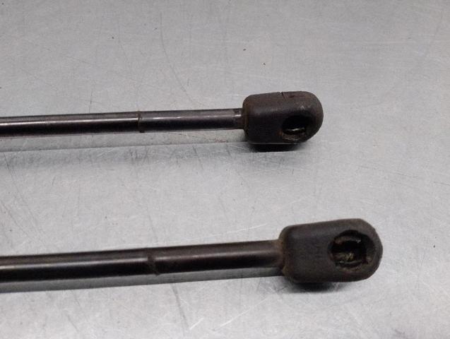 4B5827552G VAG Amortiguador maletero comprar Bilbao