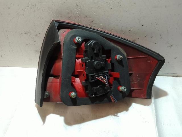 4B5945095B Piloto trasero izquierdo  disponible Burgos