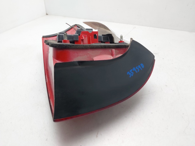 4B5945095B VAG Piloto trasero izquierdo  disponible Alicante