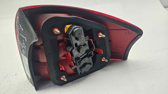 4B5945095B VAG Piloto trasero izquierdo comprar Alcalá