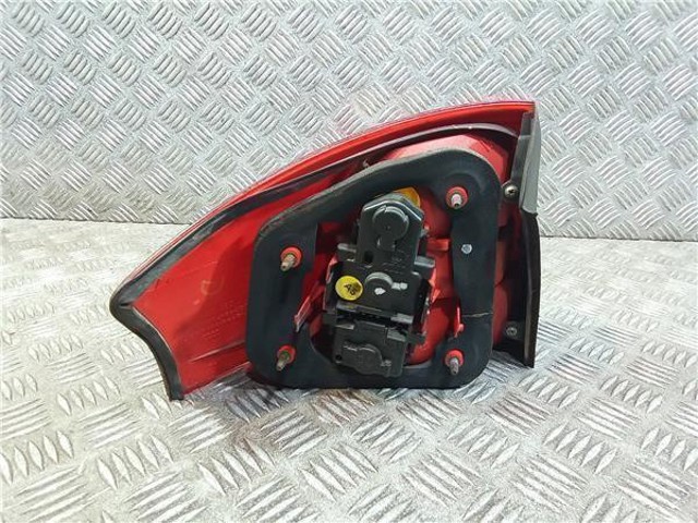 VAG 4B5945096 Piloto trasero derecho comprar Tarragona