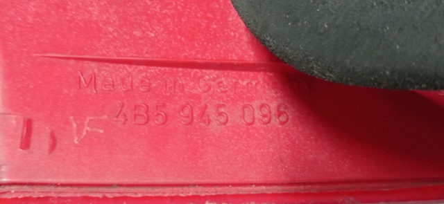 4B5945096 Piloto trasero derecho  disponible Burgos