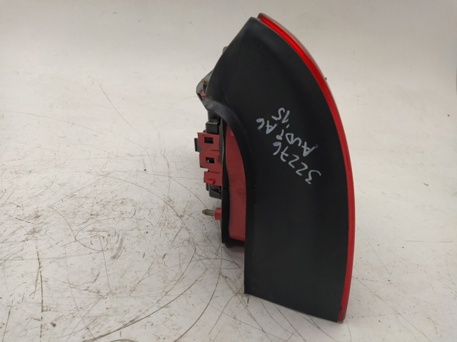 4B5945096 VAG Piloto trasero derecho  en stock Huelva