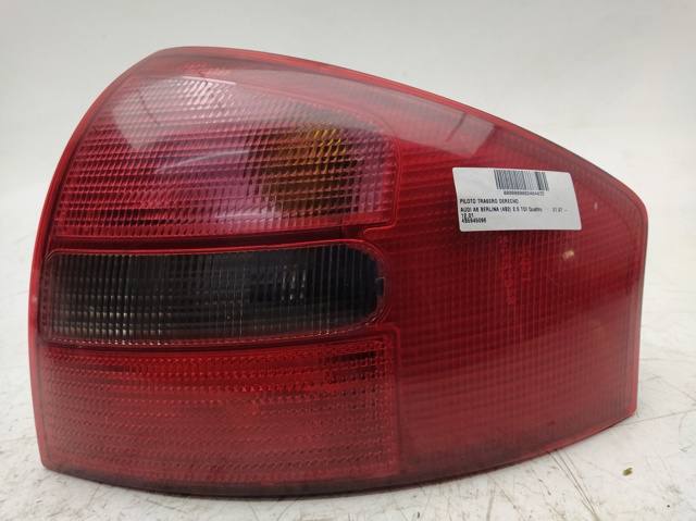 4B5945096 VAG Piloto trasero derecho comprar Bilbao