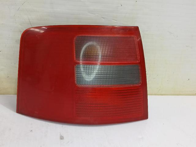 4B9945095D VAG Piloto trasero izquierdo  en stock Huelva