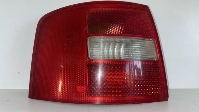 4B9945095F VAG Piloto trasero izquierdo  comprar en Jaén