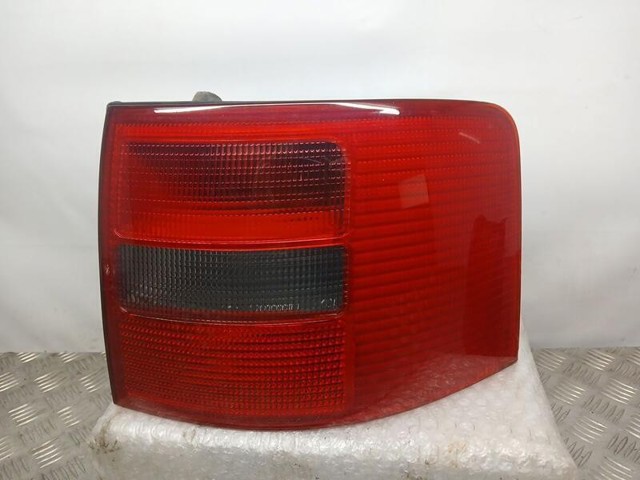 4B9945096D VAG Piloto trasero derecho  disponible Ourense