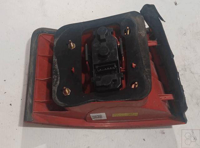 4B9945096D3FZ Piloto trasero derecho  en stock Sabadell