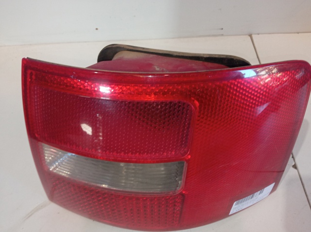 VAG 4B9945096F Piloto trasero derecho comprar Barcelona