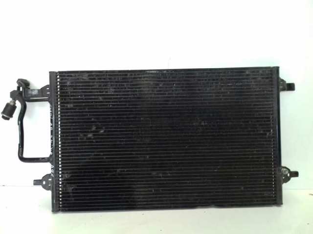 4D0260401A Condensador aire acondicionado  en stock Sabadell