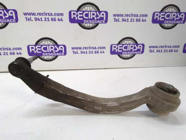 4D0407151P Brazo inferior izquierdo/derecho de suspensión delantera  en stock Sabadell