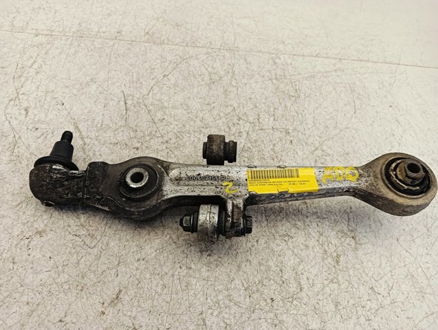 4D0407155P Brazo inferior izquierdo/derecho de suspensión delantera  comprar en Reus