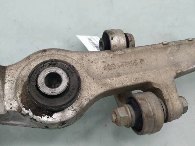 4D0407155P Brazo inferior izquierdo/derecho de suspensión delantera  comprar en Pontevedra