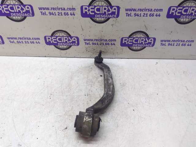 VAG 4D0407695J Brazo inferior izquierdo de la suspensión delantera comprar Tarragona