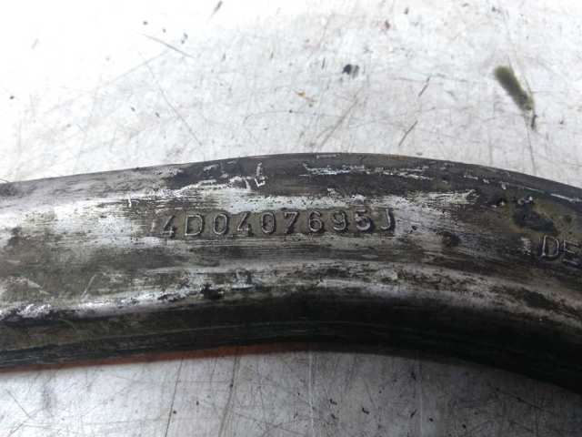 VAG 4D0407695J Brazo inferior izquierdo de la suspensión delantera  en stock Salamanca