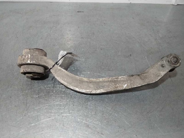 4D0407696J VAG Brazo inferior derecho de la suspensión delantera  comprar en Oviedo