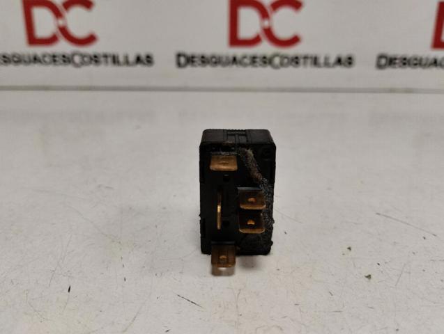 4D0959855 VAG Botón de encendido del motor del elevalunas trasero derecho  en stock Gandía