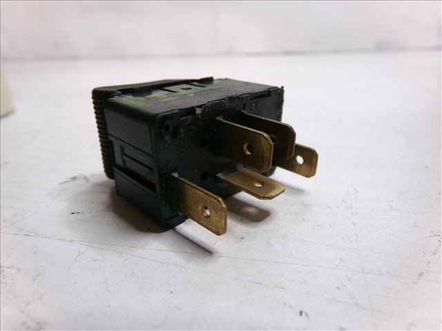 VAG 4D0959855 Botón de encendido del motor del elevalunas trasero derecho  comprar en Ponferrada