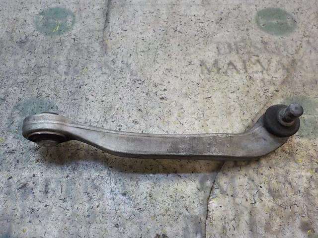 Brazo superior derecho de la suspensión delantera 4E0407506E VAG