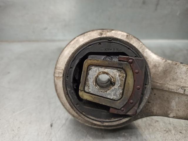 4E0407695C Brazo inferior izquierdo de la suspensión delantera  comprar en Reus