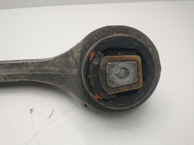 4E0407695C VAG Brazo inferior izquierdo de la suspensión delantera  en stock Córdoba