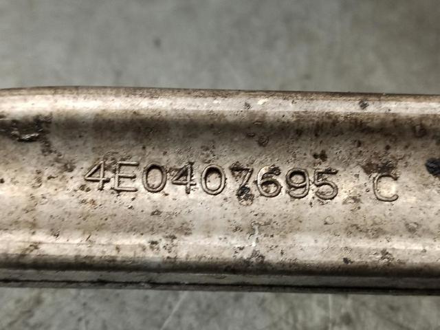4E0407695C Brazo inferior izquierdo de la suspensión delantera  disponible Burgos