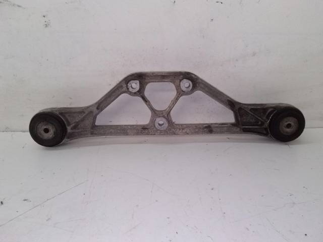 Soporte, diferencial eje trasero, trasero 4E0599285 VAG/Audi