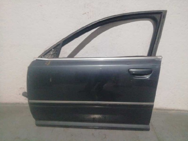 Precio del repuesto Puerta del conductor A8  sedán