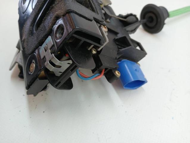 VAG 4E0839015 Cerradura de puerta trasera izquierda  disponible Valladolid