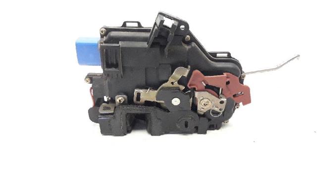 4E0839016 Cerradura de la puerta trasera derecha  en stock Castellón
