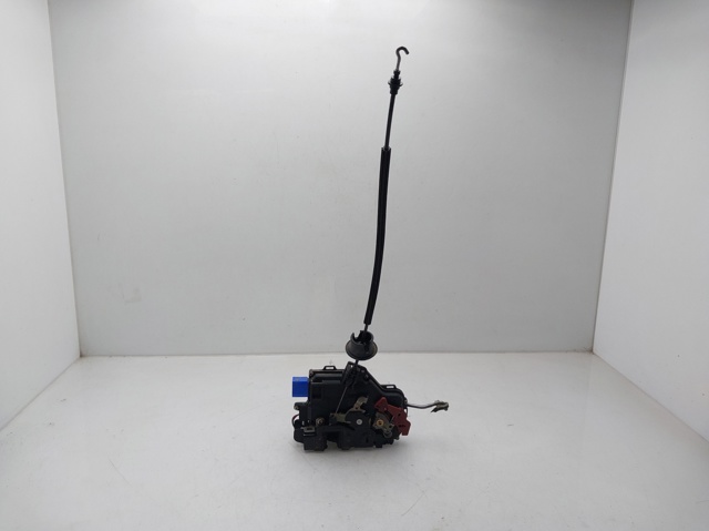 4E0839016 VAG Cerradura de la puerta trasera derecha comprar Madrid