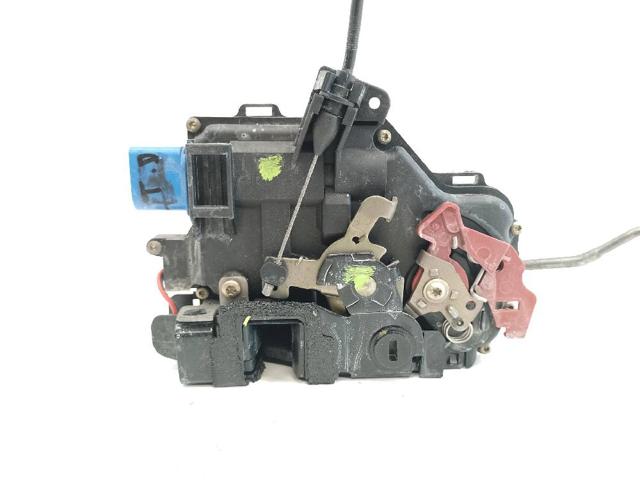 4E0839016 VAG Cerradura de la puerta trasera derecha comprar Alcalá