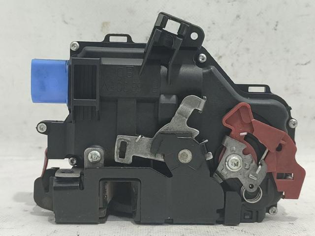 4E1837016 VAG Cerradura de puerta delantera derecha  comprar en Oviedo
