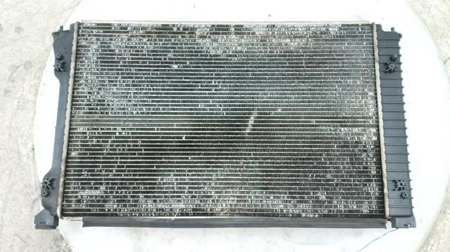 4F0121251Q Radiador de refrigeración del motor  disponible Málaga