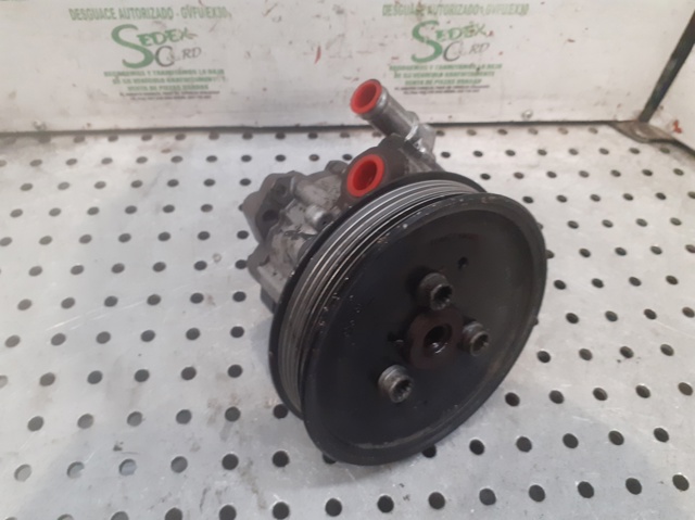 4F0145155A Bomba de dirección comprar Girona