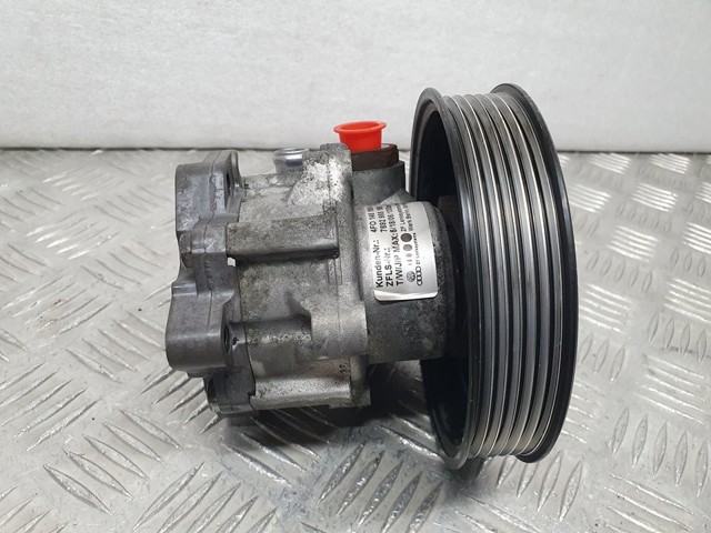 4F0145155A Bomba de dirección  en stock Granada
